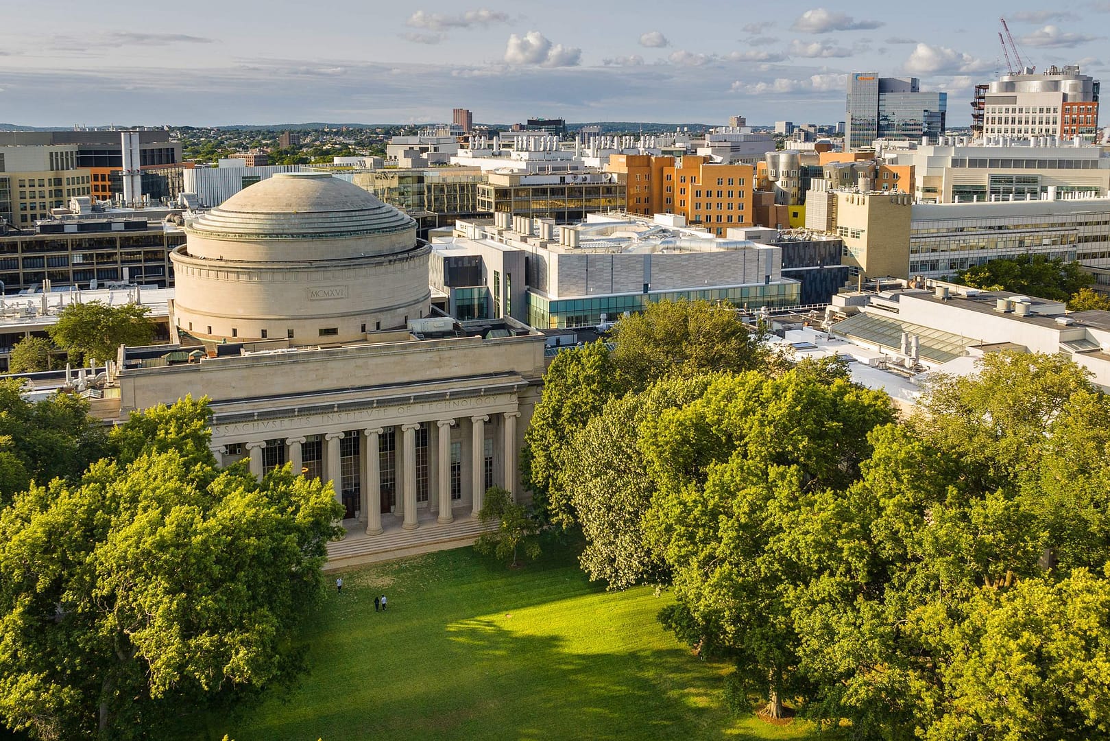 MIT announces the Initiative for New Manufacturing MIT announces the Initiative for New Manufacturing